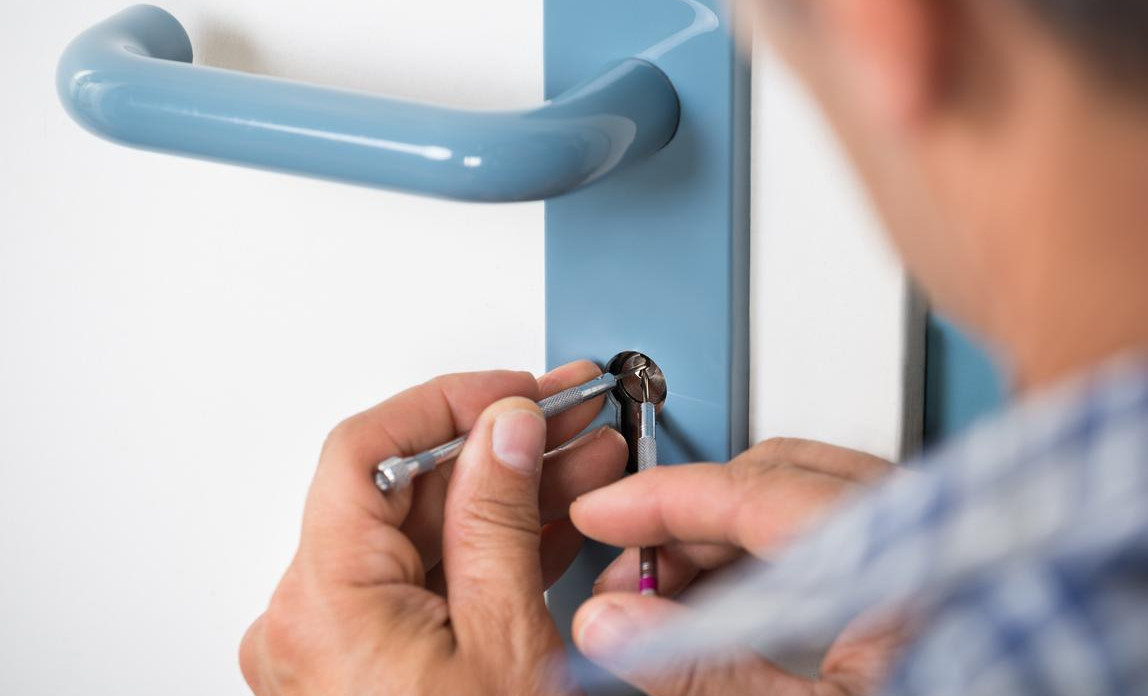 Unlocking Peace of Mind: Insider Secrets Before Hiring Locksmiths Blackpool